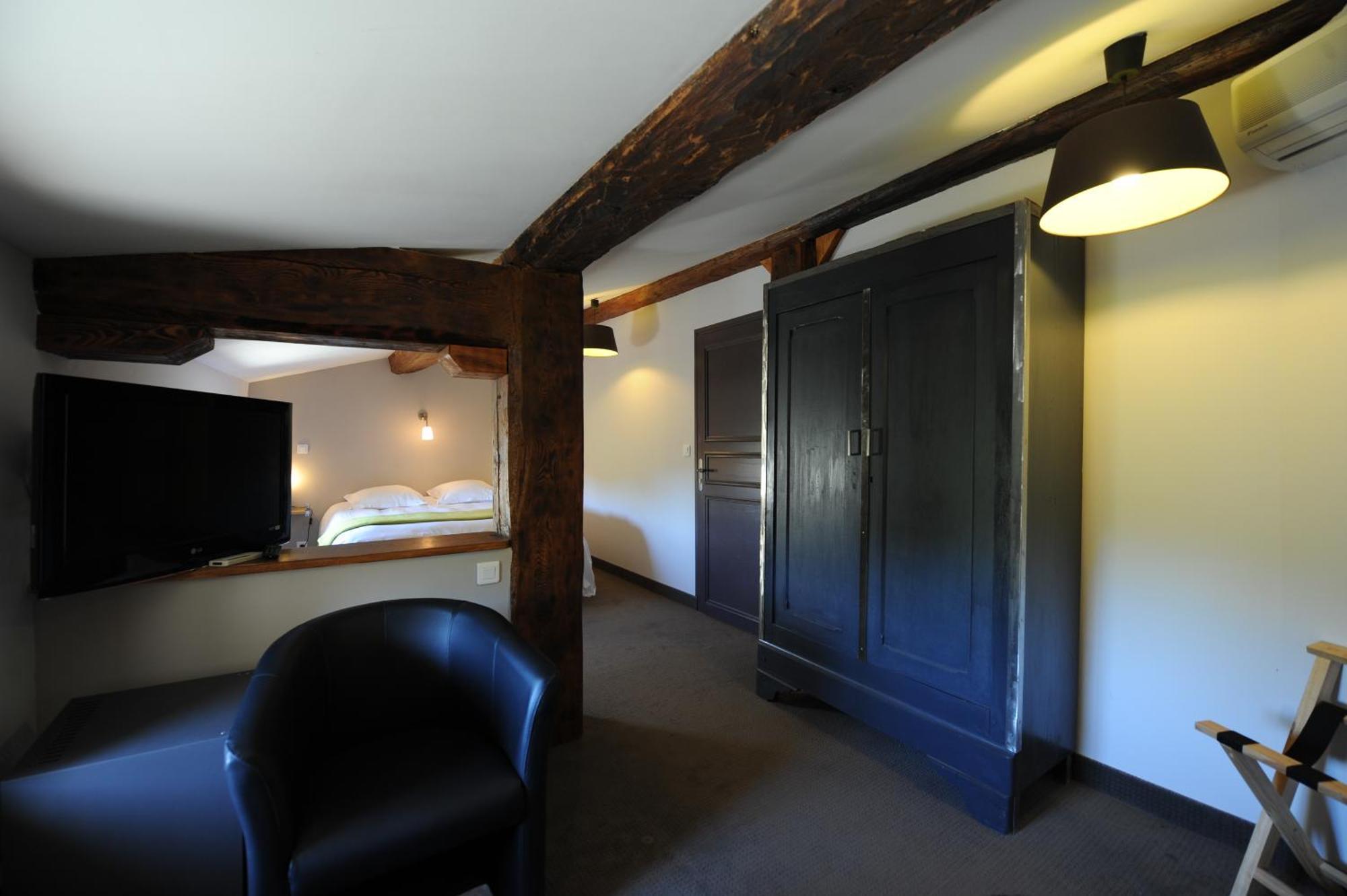 Logis Chateau De