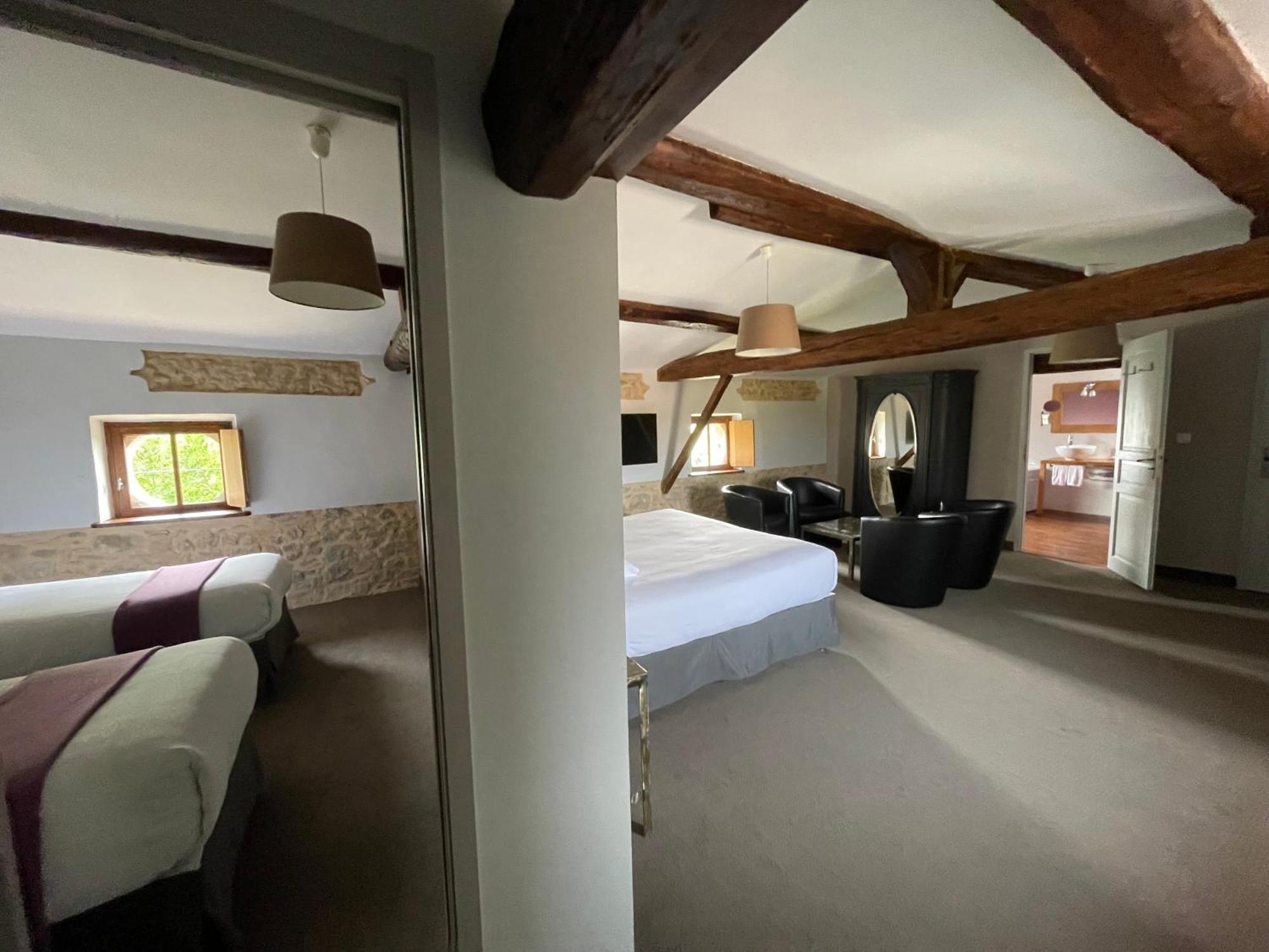 Hotel Logis Chateau De Palaja