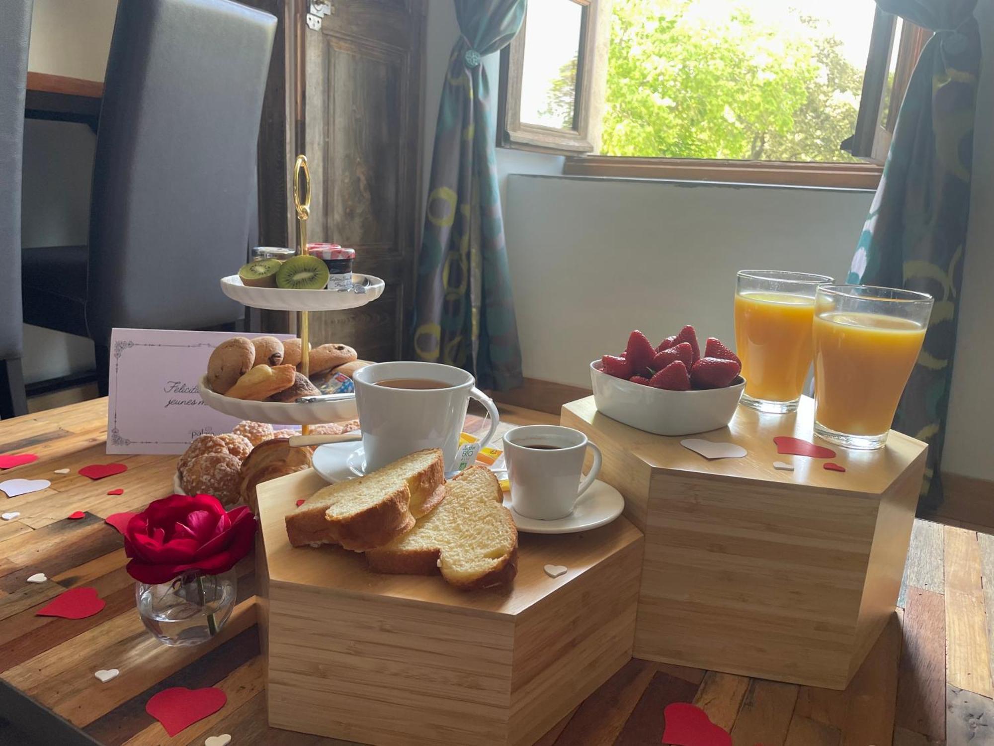 Logis Chateau De Hotel 4*